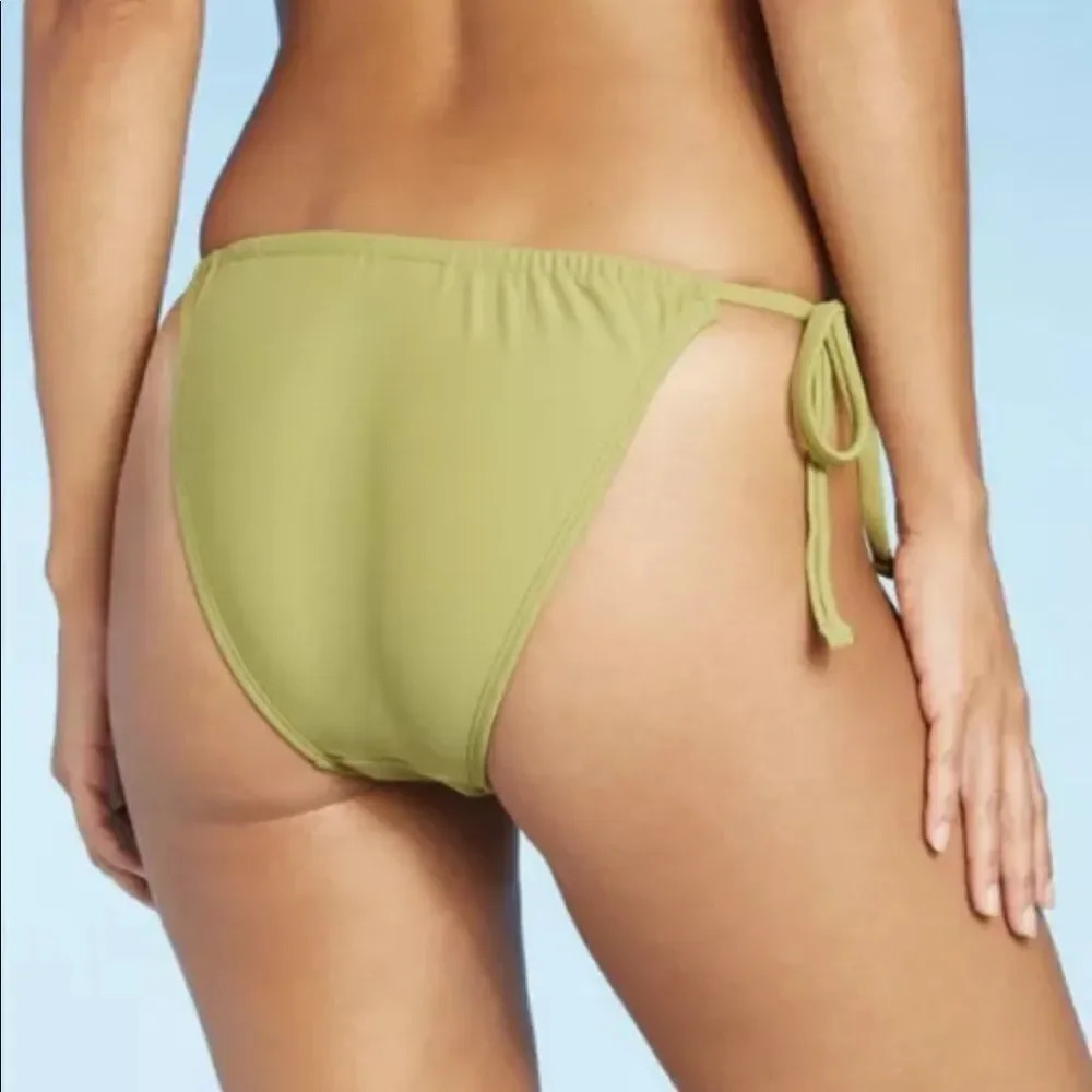 Xhilaration green high leg scoop waist bikini bottom - Picture 2 of 11